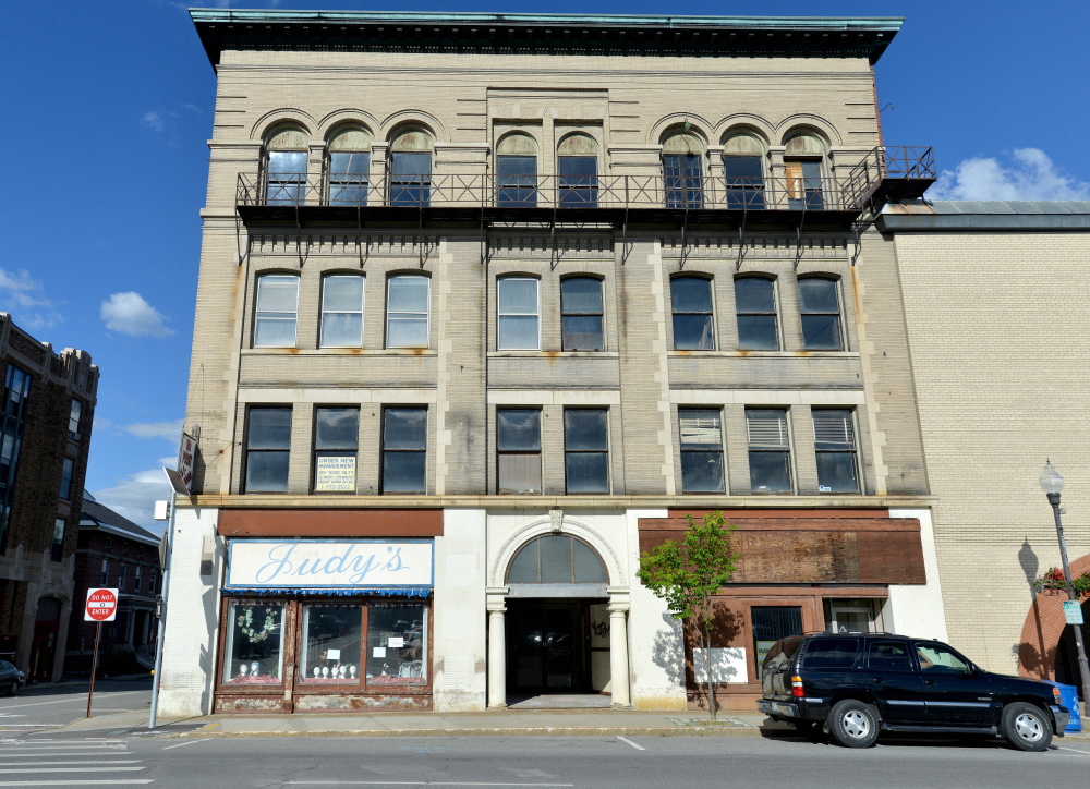 Hains Bldg.jpg