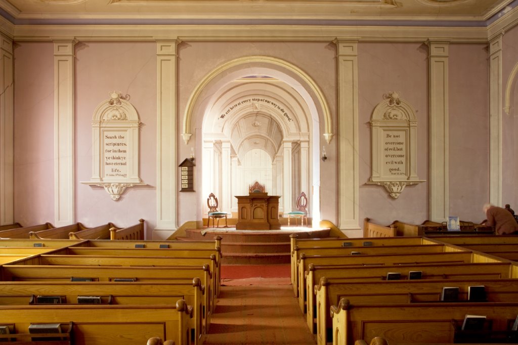 2a_readfield union meetinghouse interior.jpg