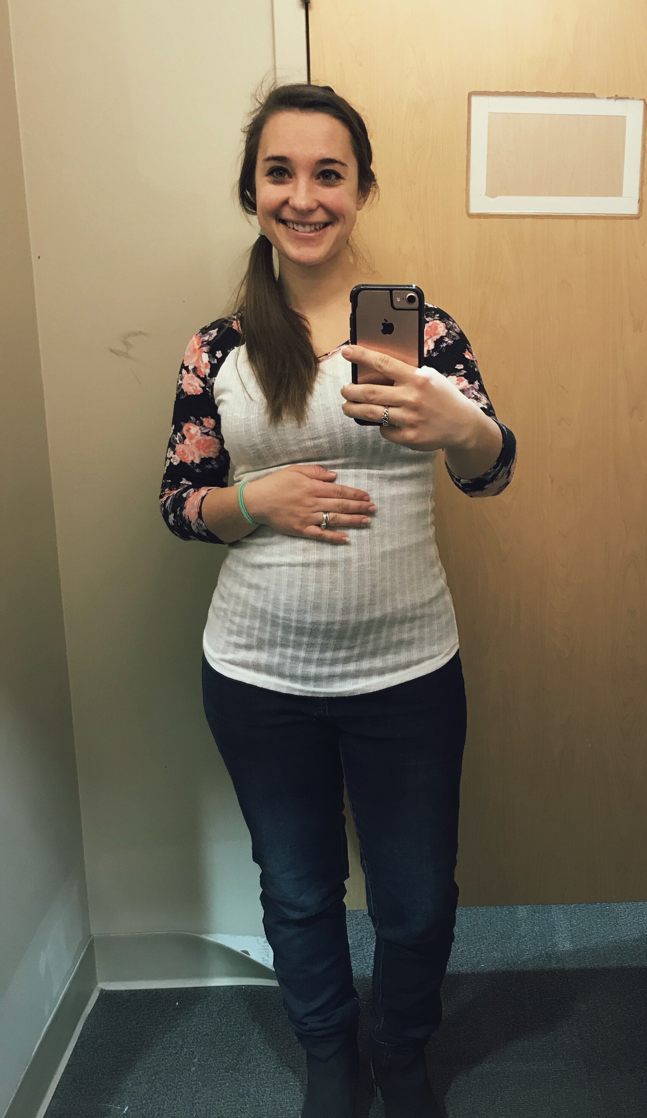 15 Weeks Pregnant Photo