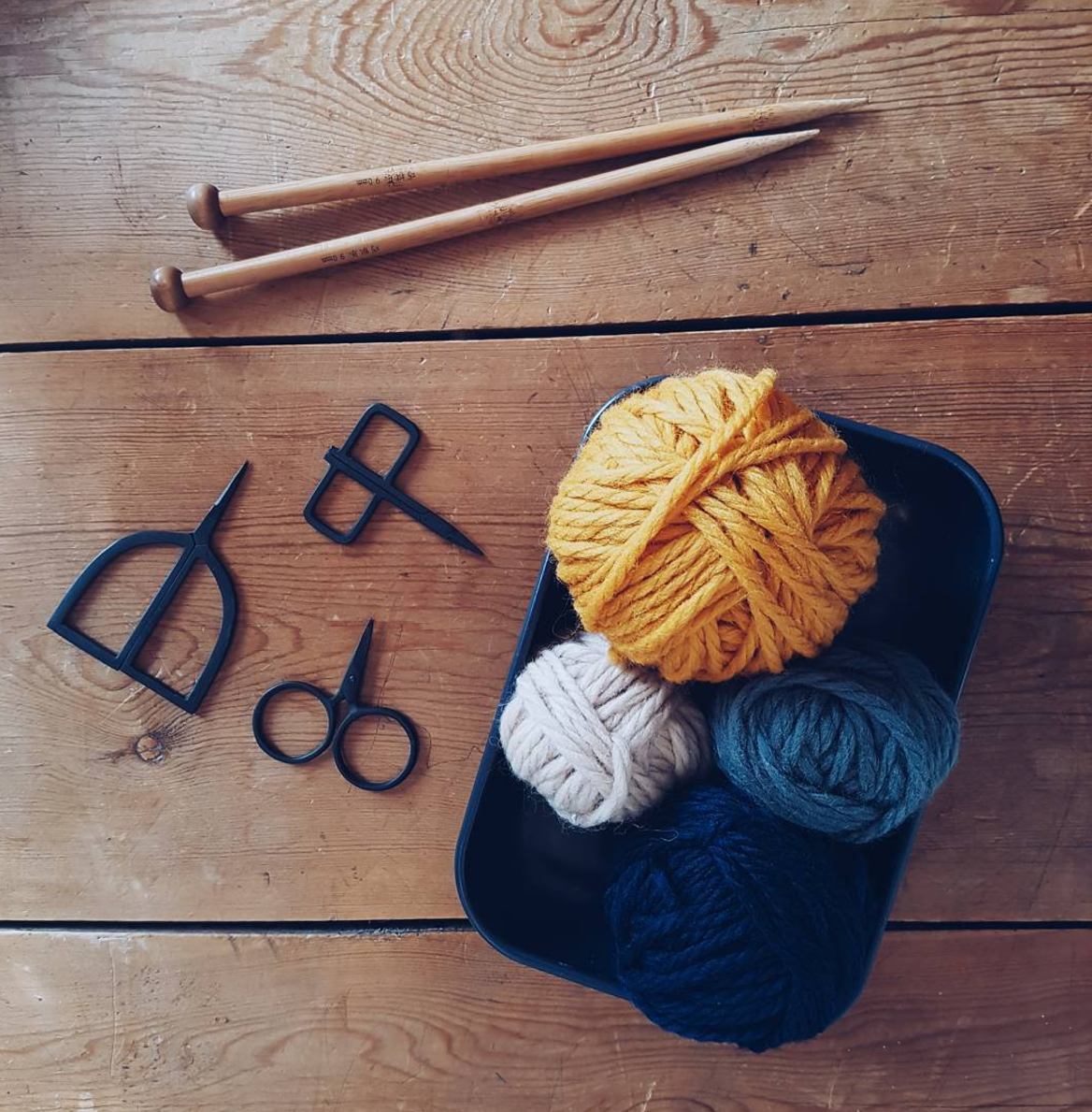 modern knitting equipment