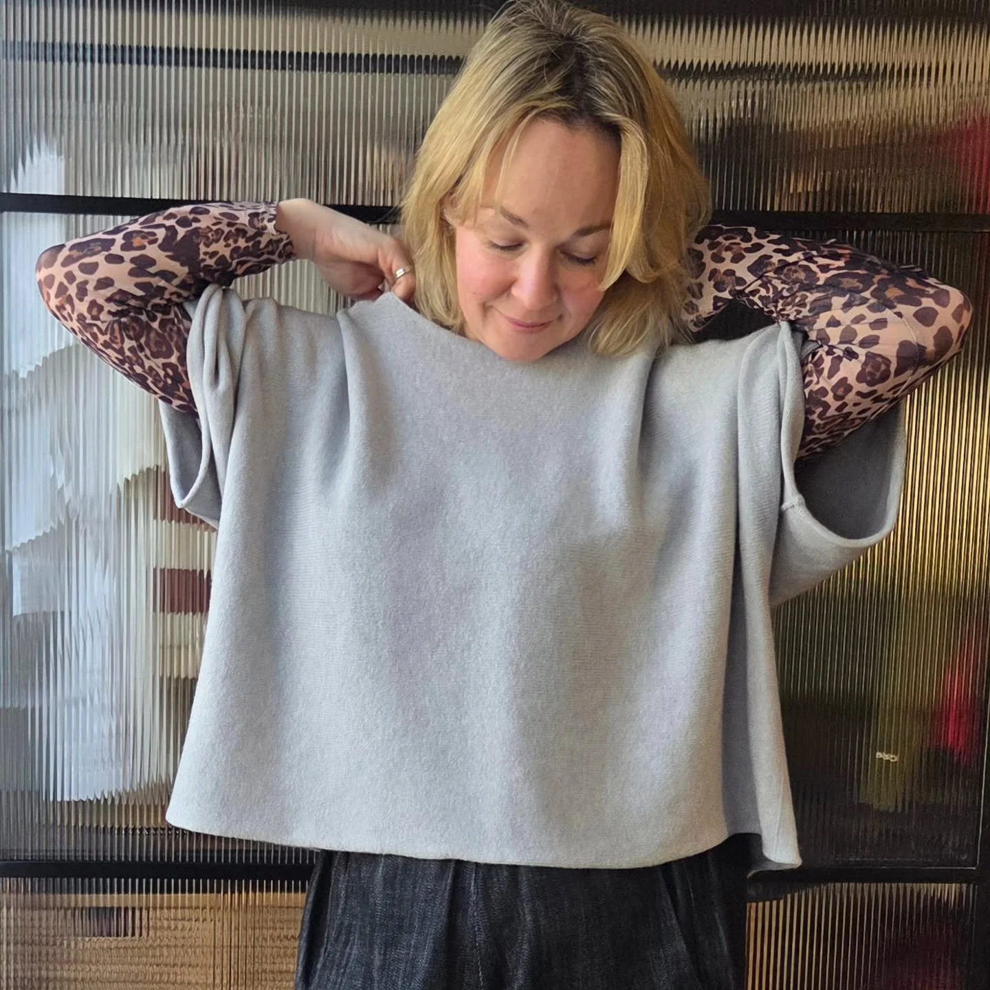 Snuggly Tee's are back in stock!

Very much in spring colours. Thess are a boxy cut tshirt made from a soft material that I like to call spongy. They hang nicely, don't cling to your body, are beautifully roomy, light and soft.  A really easy everyda