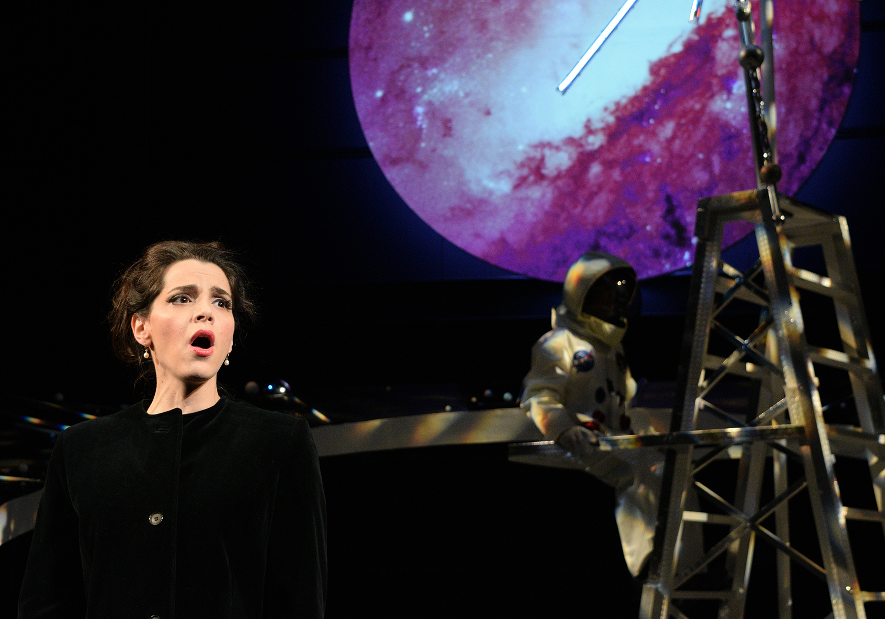 Leon Tran - THE ASTRONAUTS TALE 5.jpeg