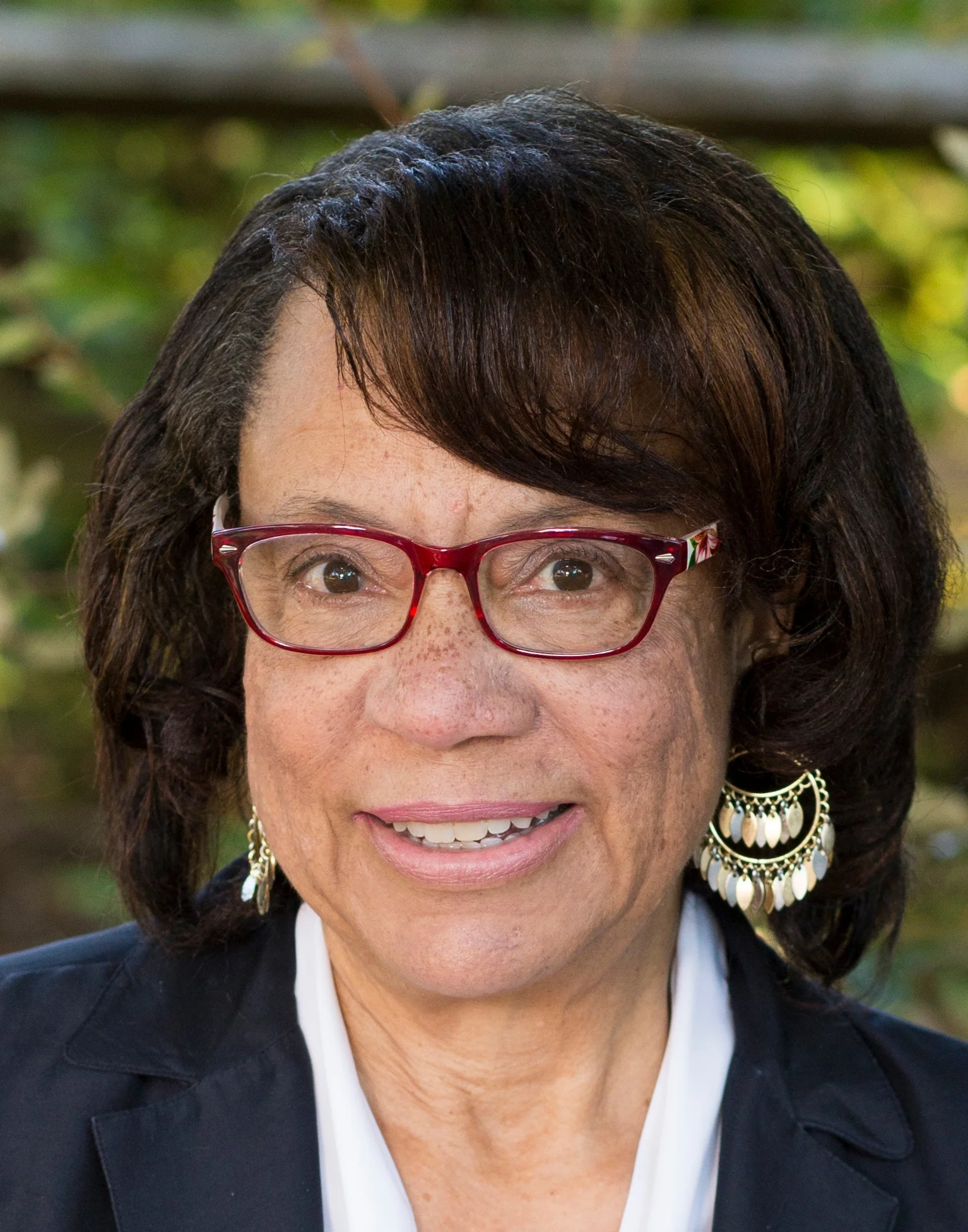 Linda Jackson, President, CEO Linda Jackson is a native Washingtonian and an explorer. That exploration has taken her to many countries, but her work has been in Haiti and Uganda, helping teachers improve the quality of education for children living in extreme poverty. As executive director of the Association of Community Empowerment Solutions she manages ACES World 4 All programs and develops partnerships with like-minded people and organizations to promote global education goals. She has conducted teacher and staff development workshops in both Haiti and in Uganda and continues to liaise and consult with several US-based and international organizations.