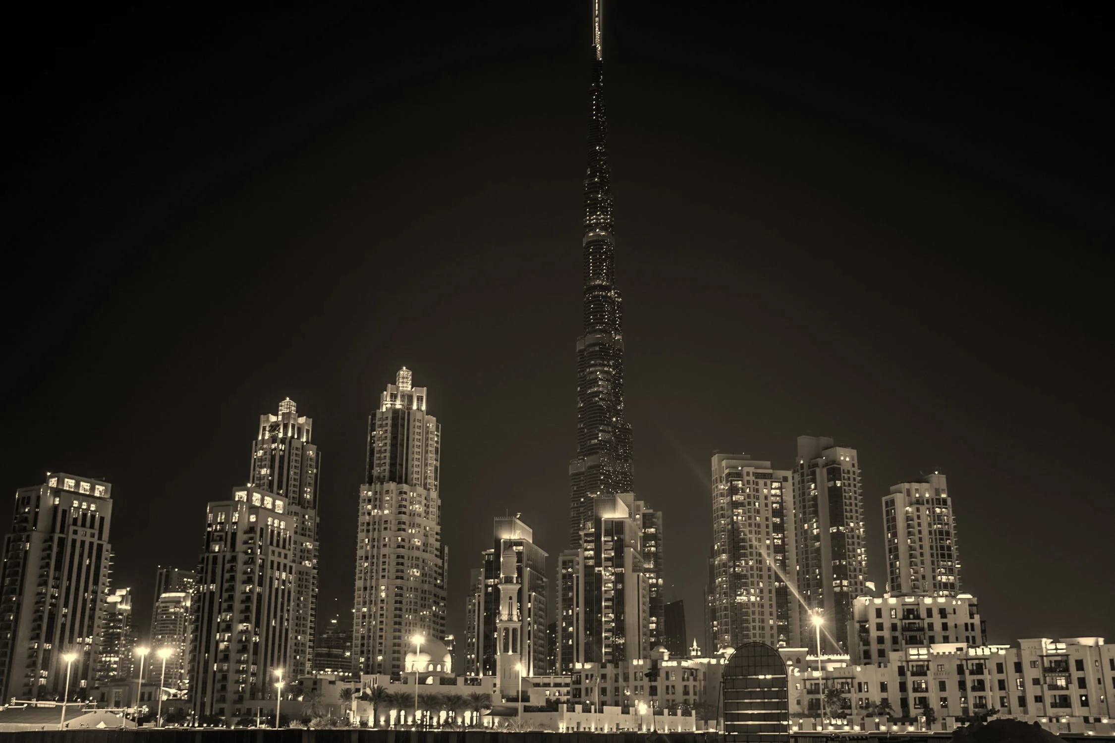 Dubai by night
