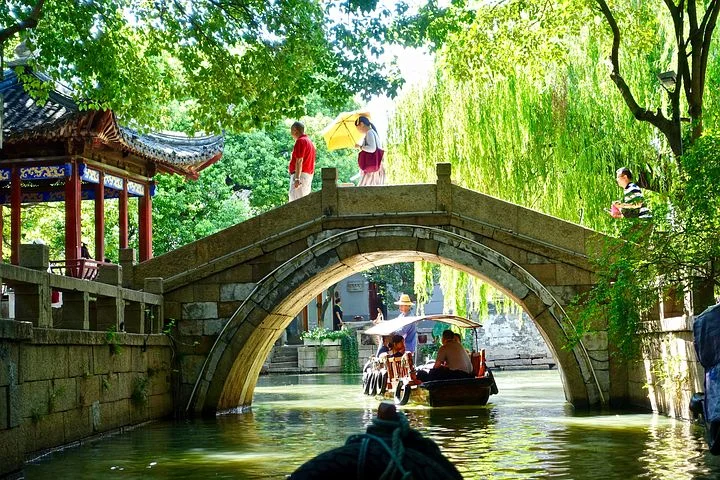 Suzhou Bridge Canal