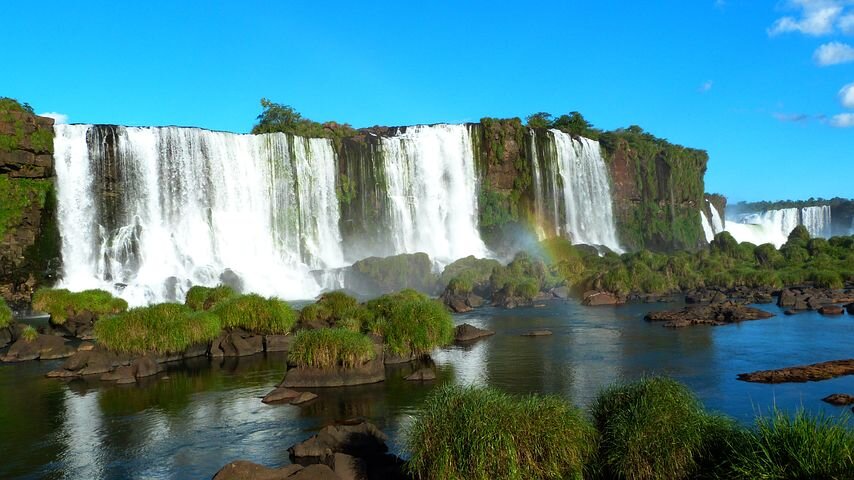 iguazu-falls-455610__480.jpg