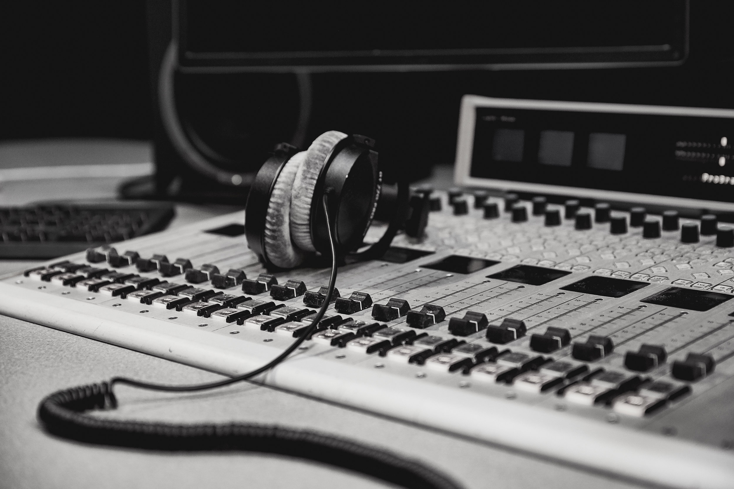Studio-4322.jpg