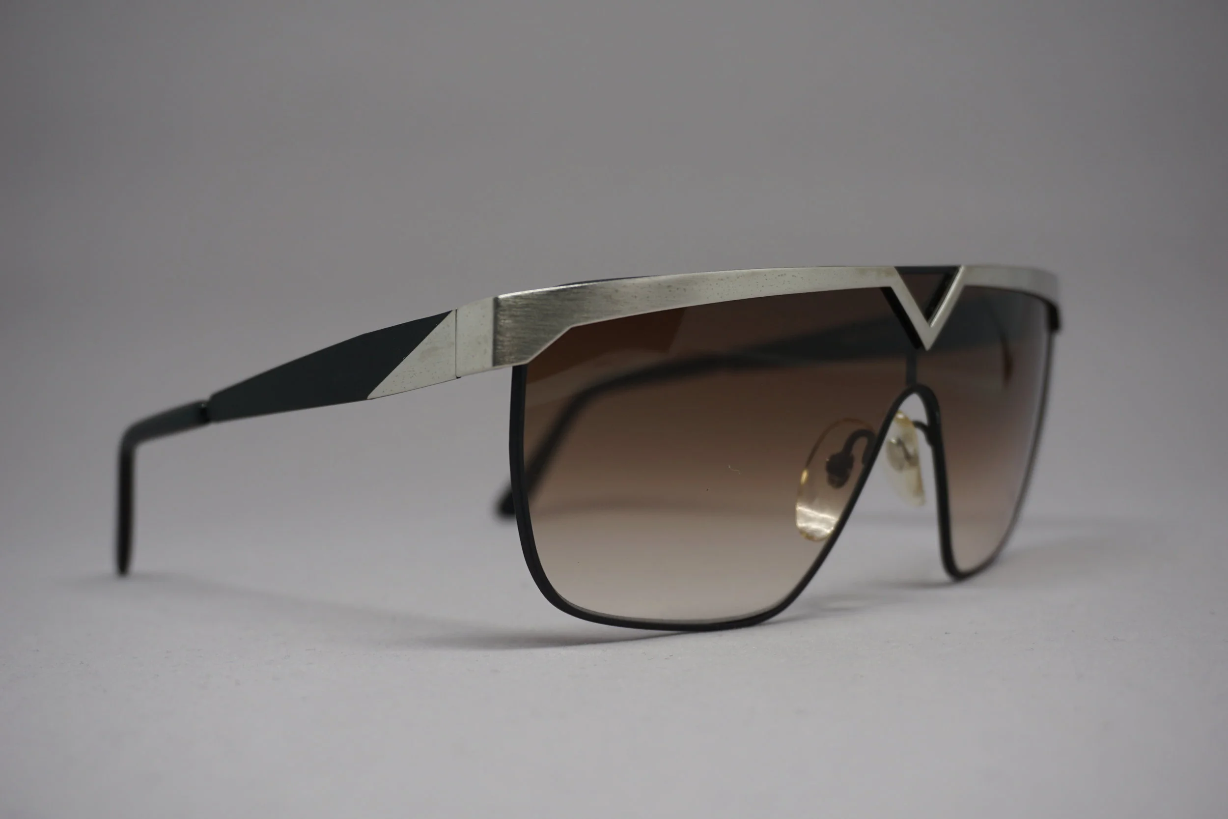 Maga Design-3024-1.JPG