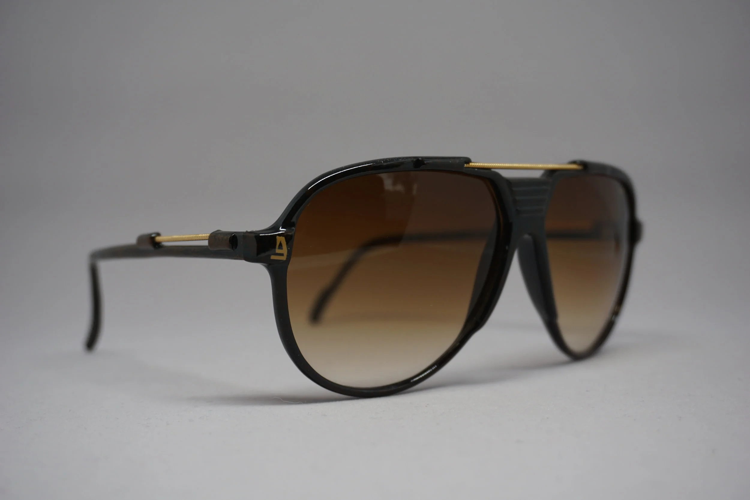 Loris Azzaro-Plus 4-1.JPG