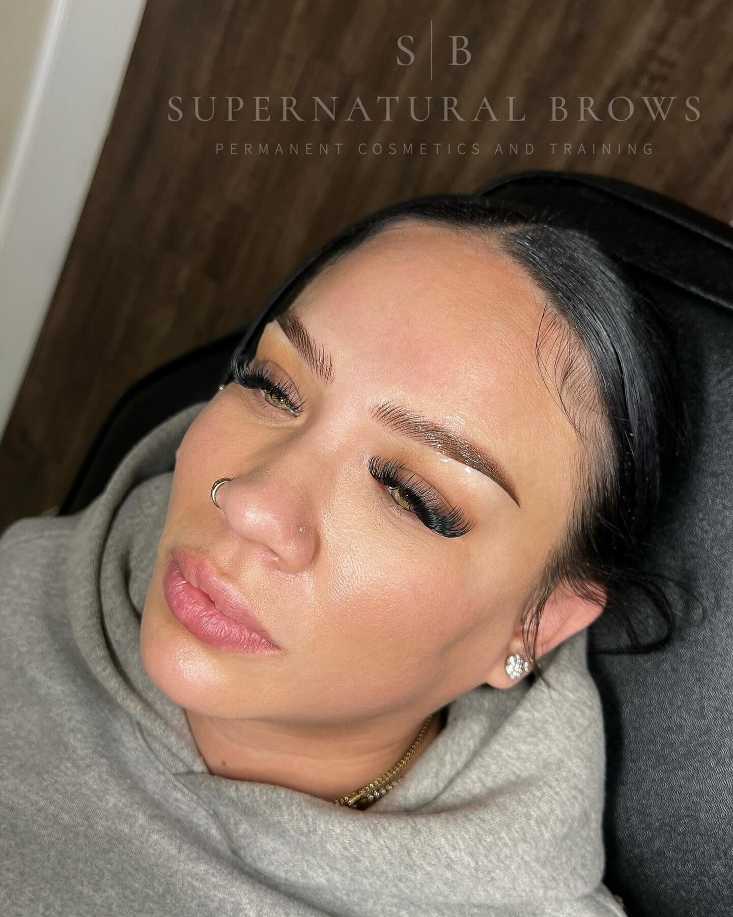 Nano fusion brows 🤎🧸
Using @kwadron_pmu in .25mm 3rl &amp; 1rl with @pigments_brovi 🔥 The best service for clients who produce more oil. This service will age so naturally!

&bull;
&bull;
&bull;

#microblading #microbladingtraining  #losangelesmic