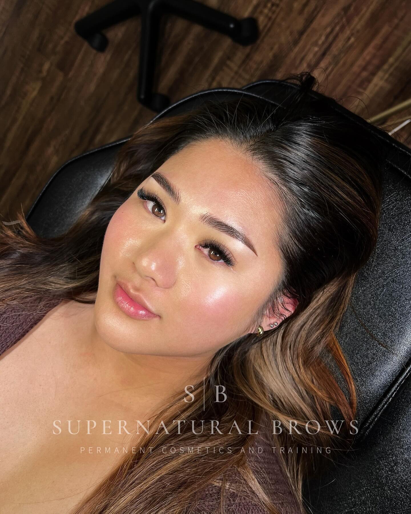 One of the beautiful models featured in the combo course! Microblading &amp; shading video available under the combination slide 🤍

&bull;
&bull;
&bull;

#microblading #microbladingtraining  #losangelesmicroblading #kwadronoptima #lasvegasmicrobladi