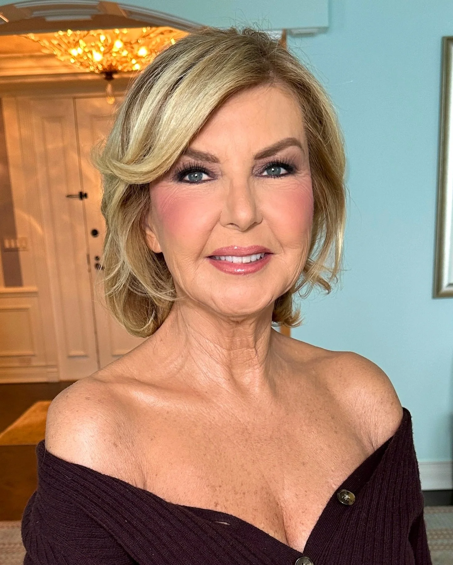 @service_club_of_chicago president @bobbipanter for the 135th Annual Gala in @givenchy Spring 2026 fresh from Paris Fashion Week 💃🏼👗🇫🇷