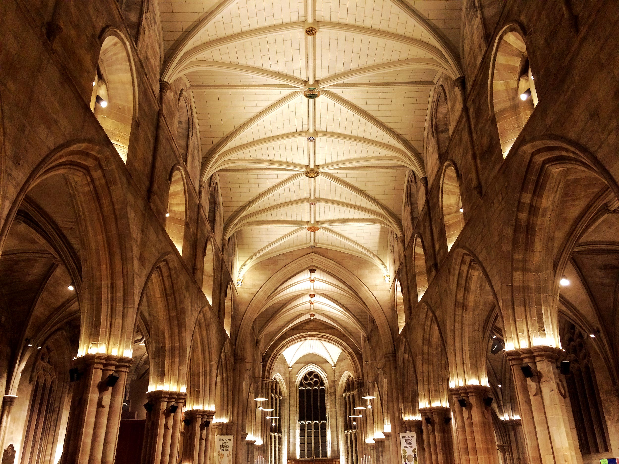 bigg_design_st_michaels_church_linlithgow_lighting-9a.jpg
