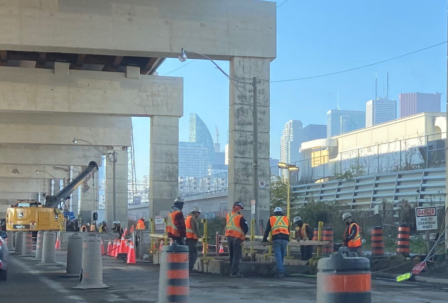 Shout out to @cooperequipmentrentals  for placing our Beacon LED Tower Light along Lakeshore drive on the eastern side of downtown Toronto.