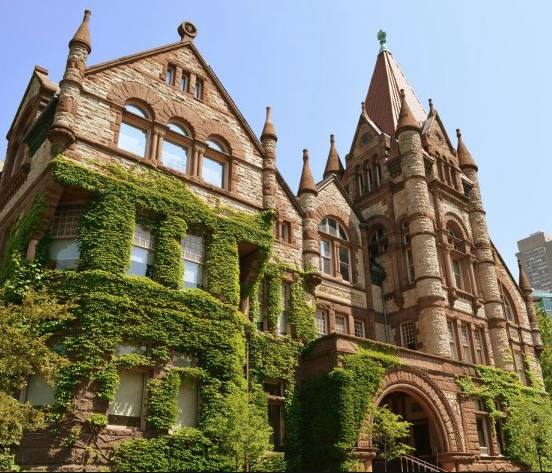 Victoria College UofT.png