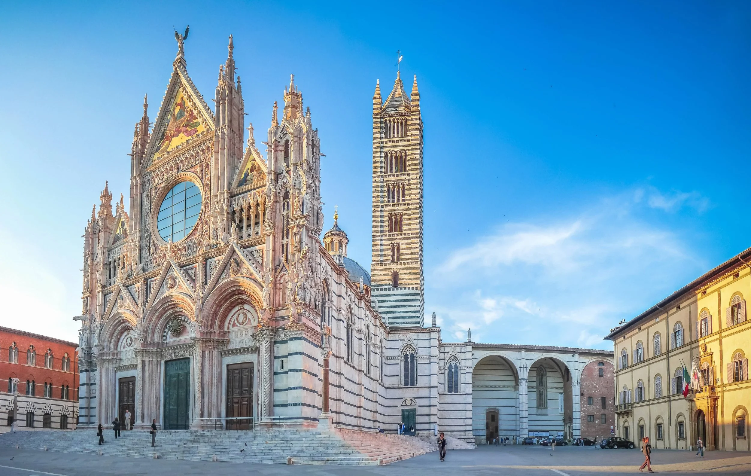 AdobeStock_116562817_Duomo Siena 2 low res.jpg