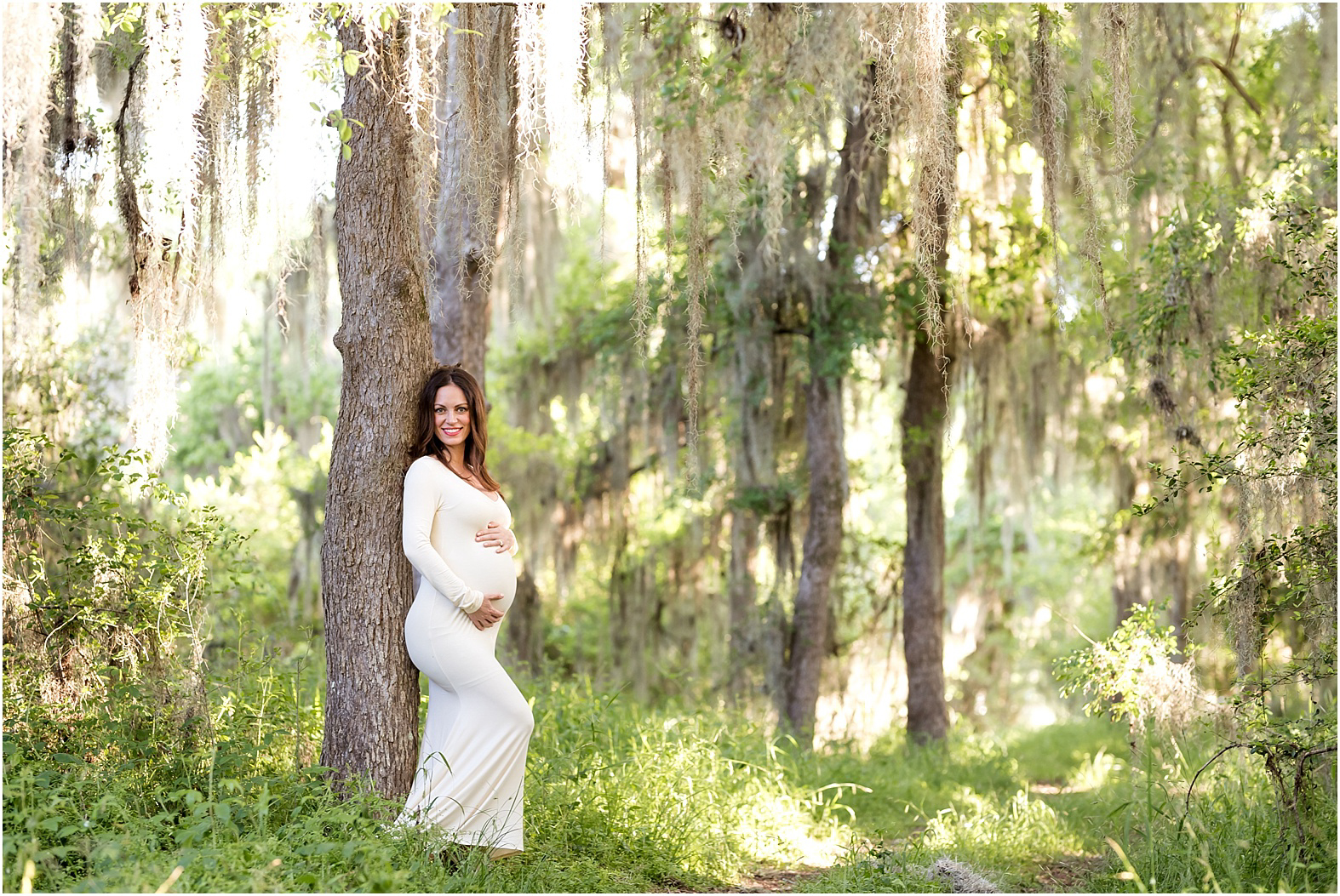 Houston Outdoor Maternity Session Featuring Mossy Trees and Texas  Bluebonnets, Houston, TX Maternity Photographer — Dear Marlowe Photography