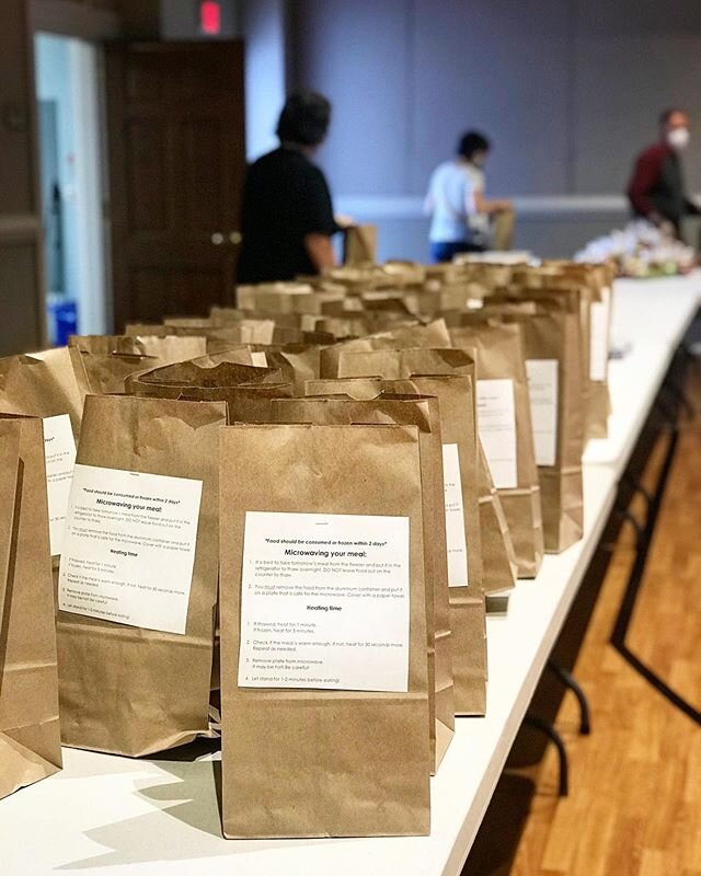 1,044 meals packaged and distributed throughout the community yesterday!! We love our volunteers. 🎉 #lovehendo #community #covid_19