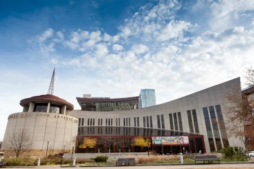 Country Music Hall of Fame-photo-by-Dove-Wedding-Photography.jpg