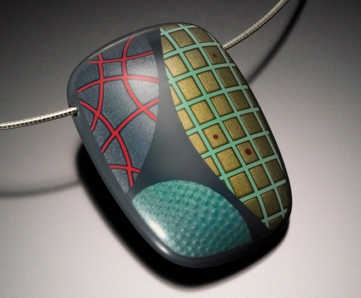 Thong%20Bead%20%C2%A9%20Dan%20Cormier%202006.JPG