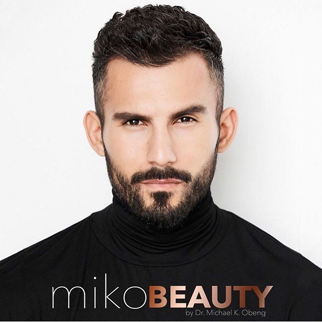 A male grooming moment for @mikobeauty__ - check them out and how you can drink your daily beauty regimen 🥤 #mikobeauty - grooming by me #ninareminder