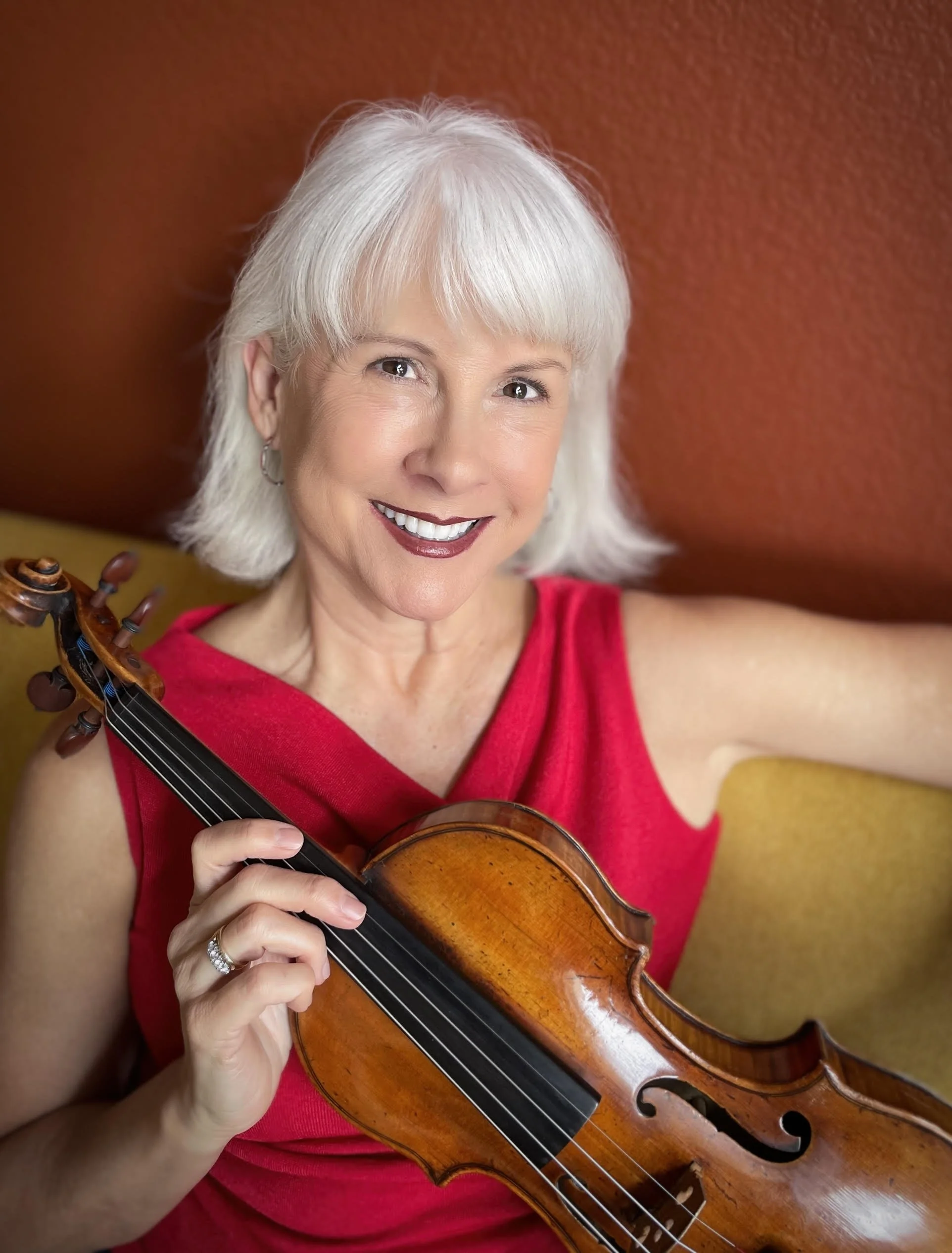 Stephanie Sant’Ambrogio