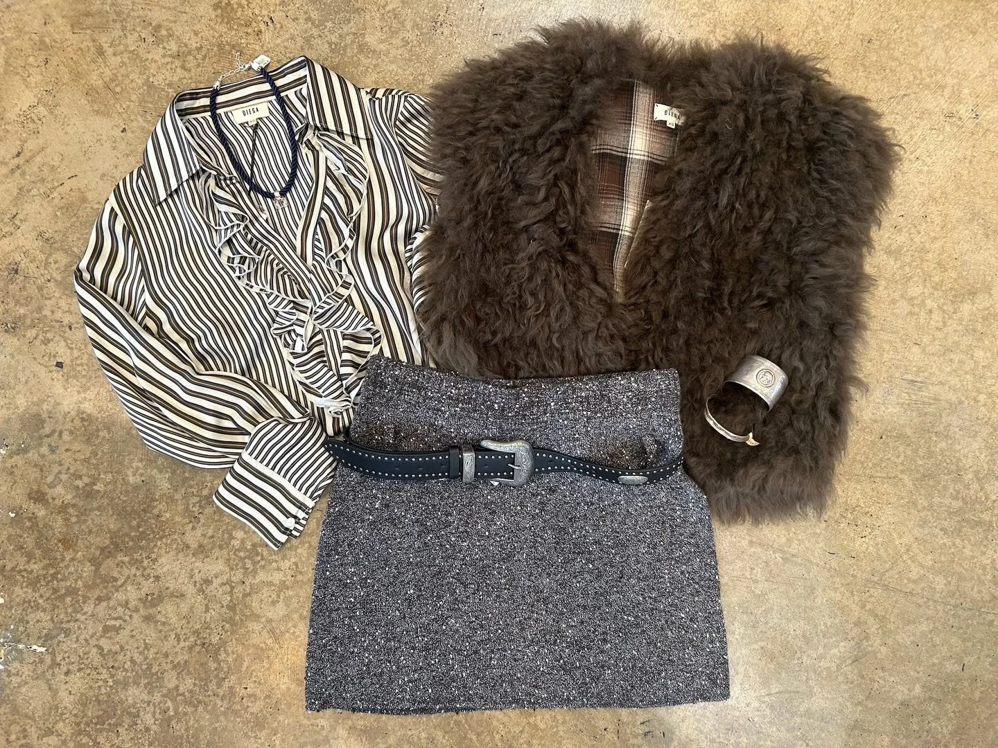 Channeling our inner Parisian with @diega_paris 🍁