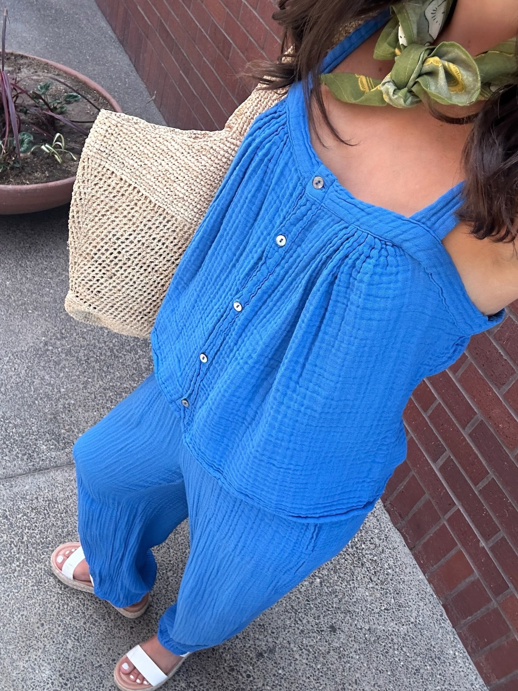 Monday Blues 💙 but make it chic + gauze