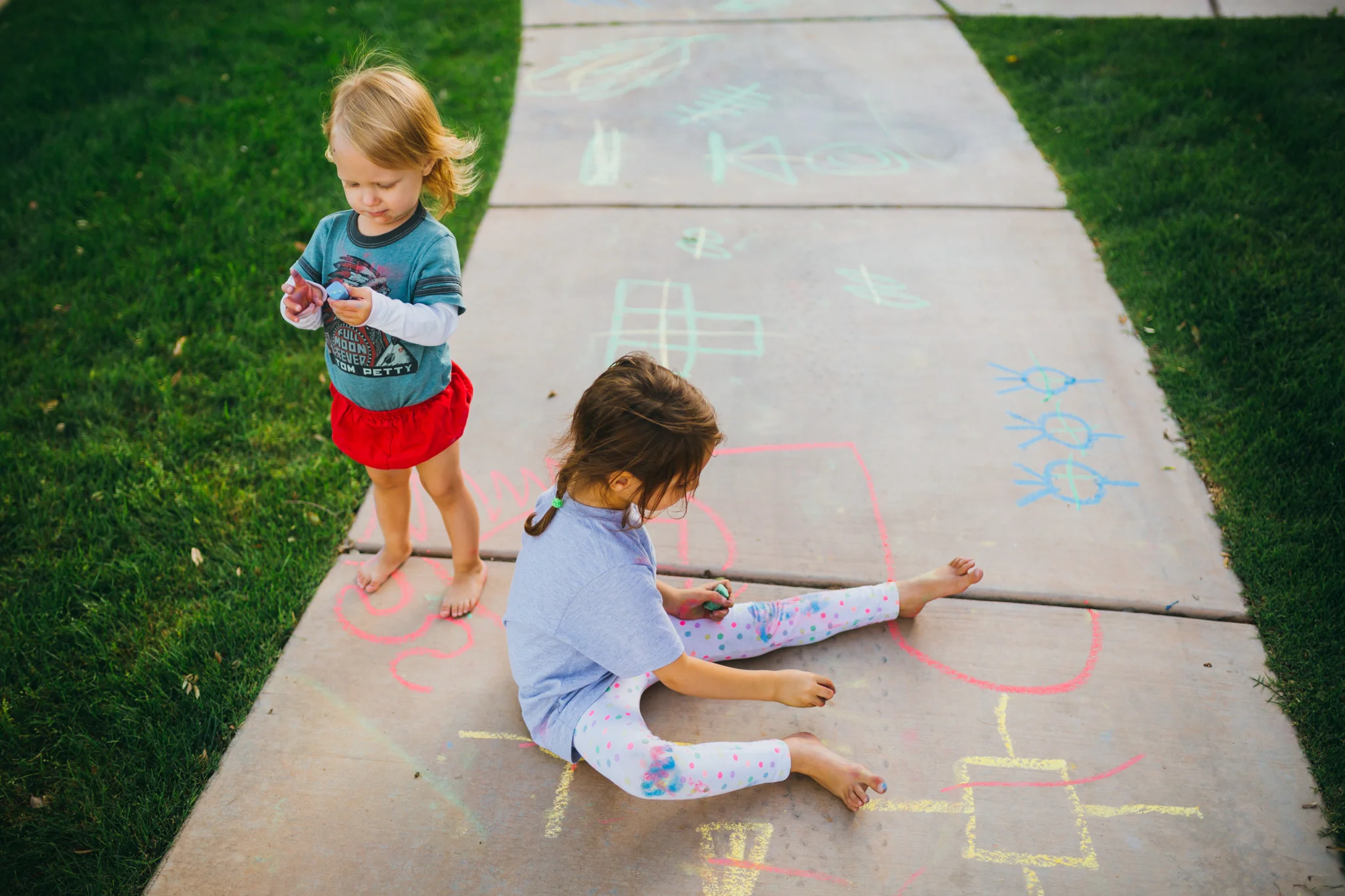 JulieGriffinPhotography_2048p_chalkplay_2A0A8375.jpg
