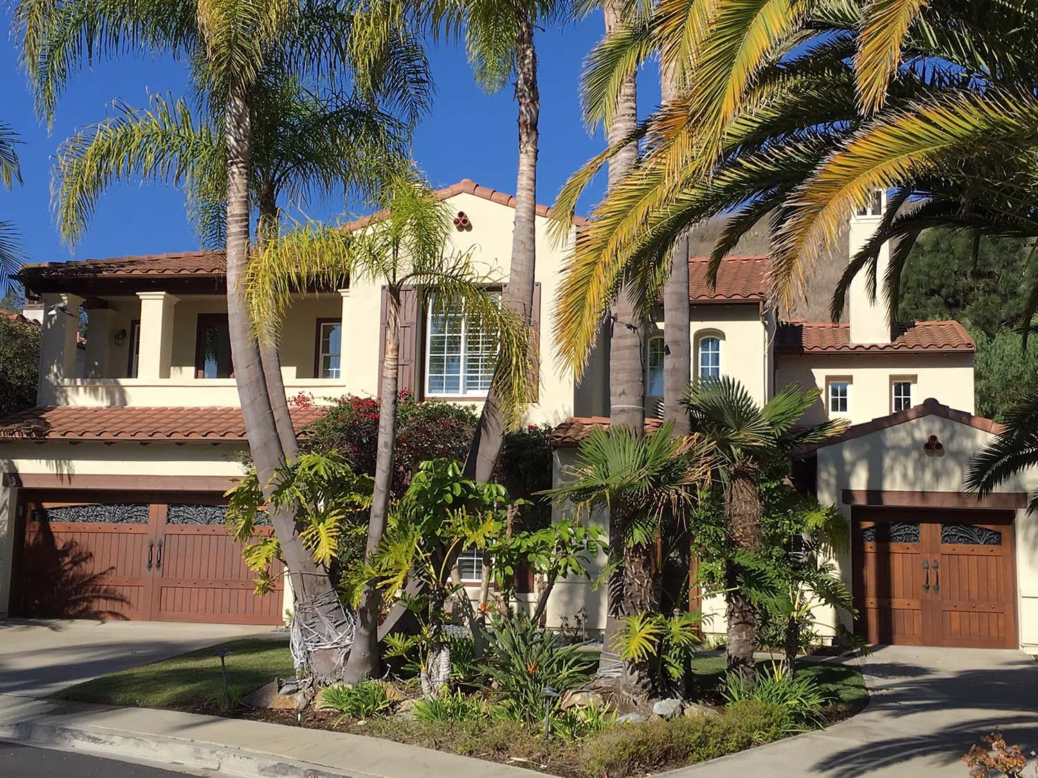 OCEAN ESTATE SERVICES Estate Sale Services & LIQUIDATION SOLUTIONS Learn More