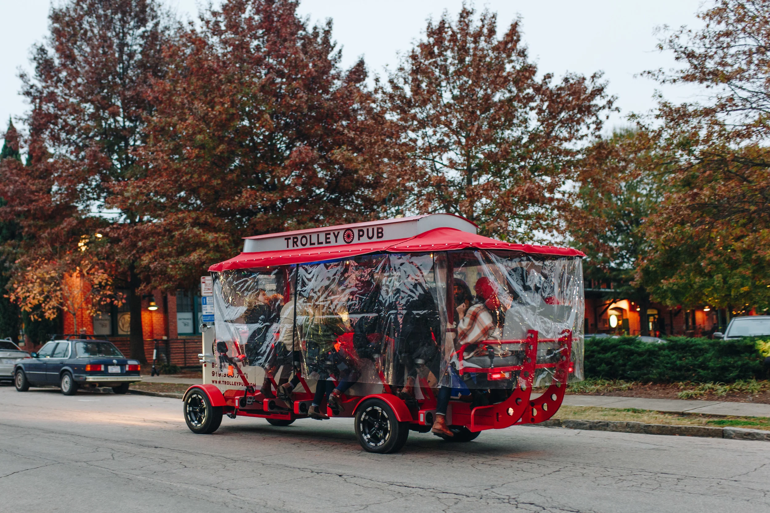 trolley pub-133.jpg