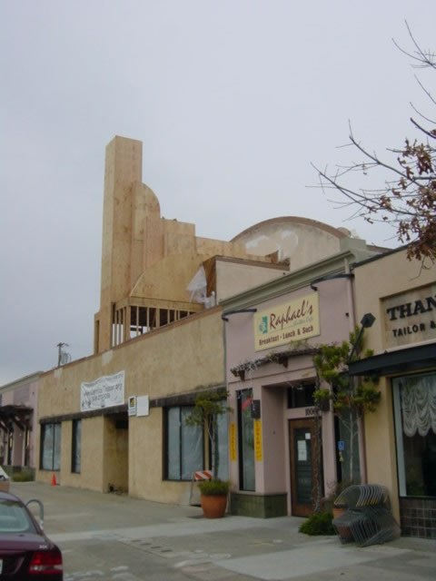 cerritotheater_renov_during_theater.jpg