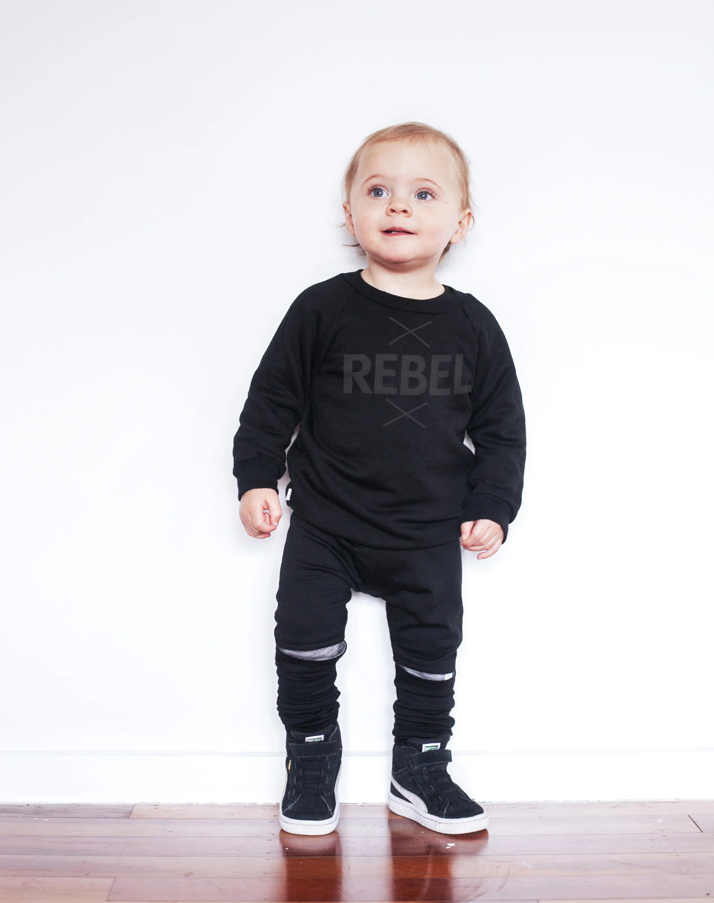 1217_Nuggets_Rebel_Crew_Sweatshirt_Midnight_GreyMarleLS-edited copy