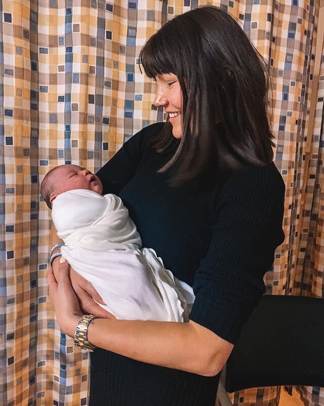 Lenny Rihari Kamareira Logan you have stolen my heart with your 11.1 lbs of deliciousness! 
So many happy tears have been shed these past few weeks at the mere thought of my bestie of 23 years becoming a mama. @juls_matthews I&rsquo;m SOOO proud of y