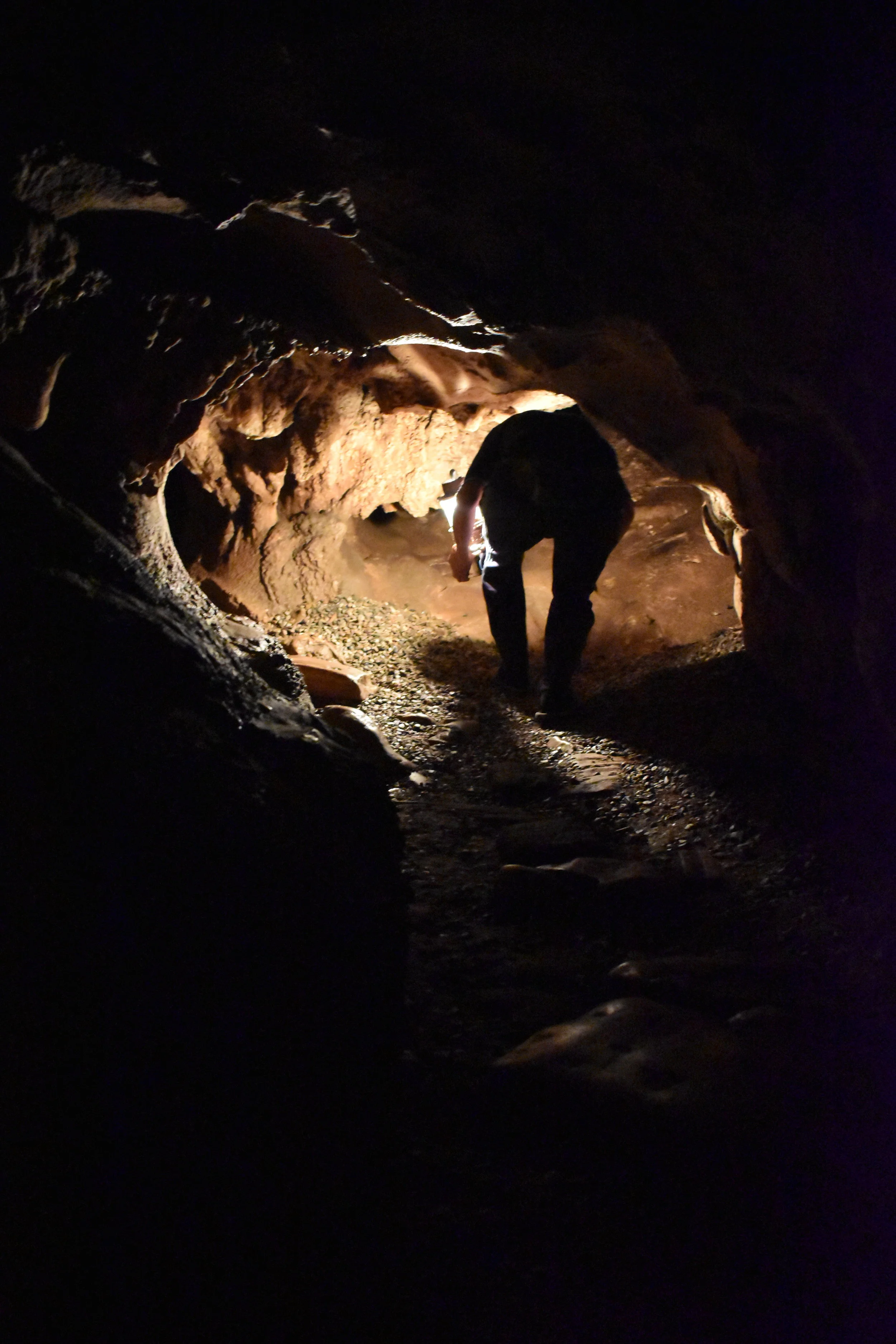 Chiang Dao: Illuminating Cave Mysteries 