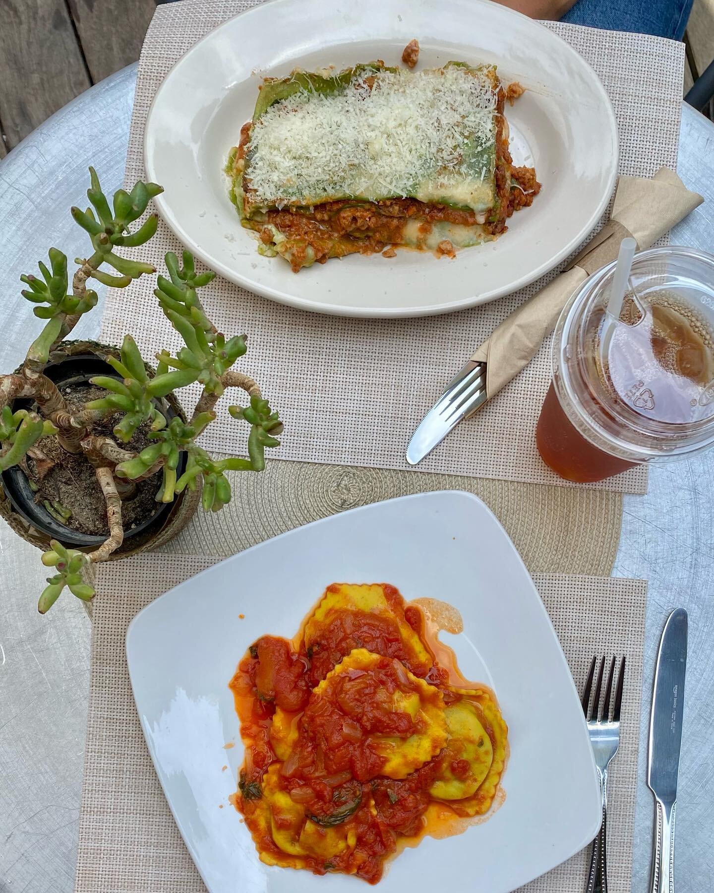 A little taste of Vitaly! Stop by for some DELICIOUS Italian cuisine this week!
&bull;
Pictured are the Lasagna alla Bolognese (top) and the Seafood Ravioli (bottom)😋