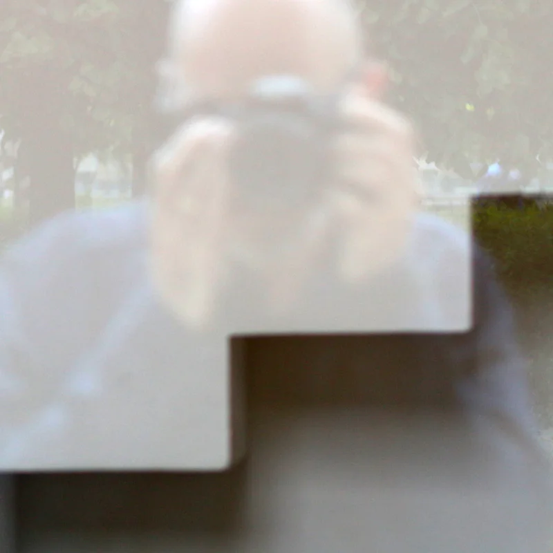 sc0000tt-portrait.jpg