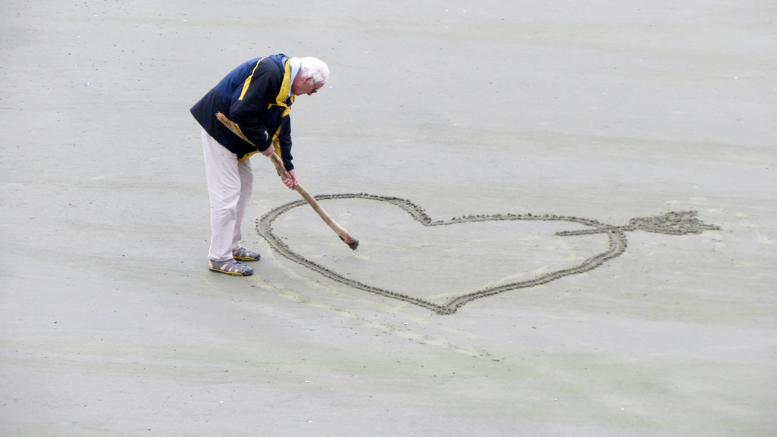 love-old-people-the-heart-of-pension-160936.jpeg