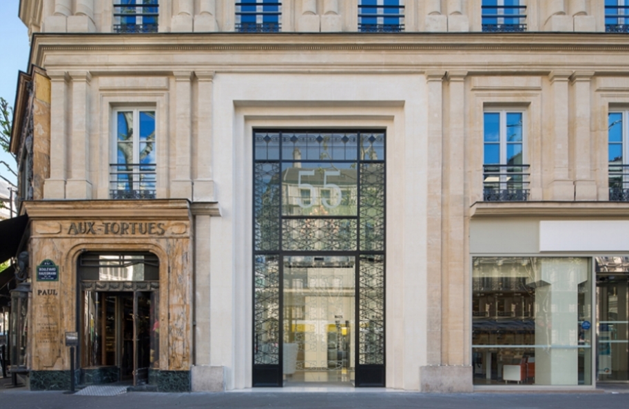 xlarge_porte_exterieure_ouverte_jour_2f01f.jpg