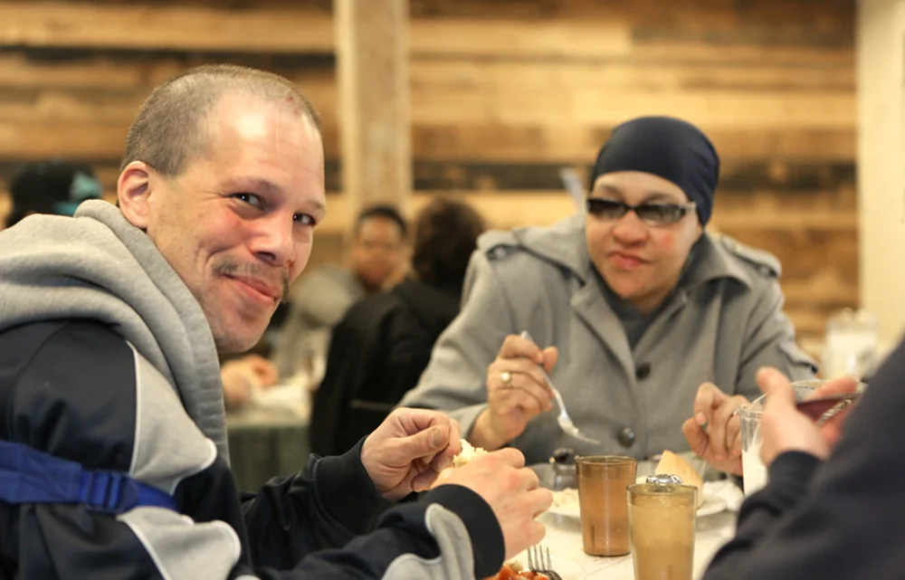 Eating_4540872697_R.jpg