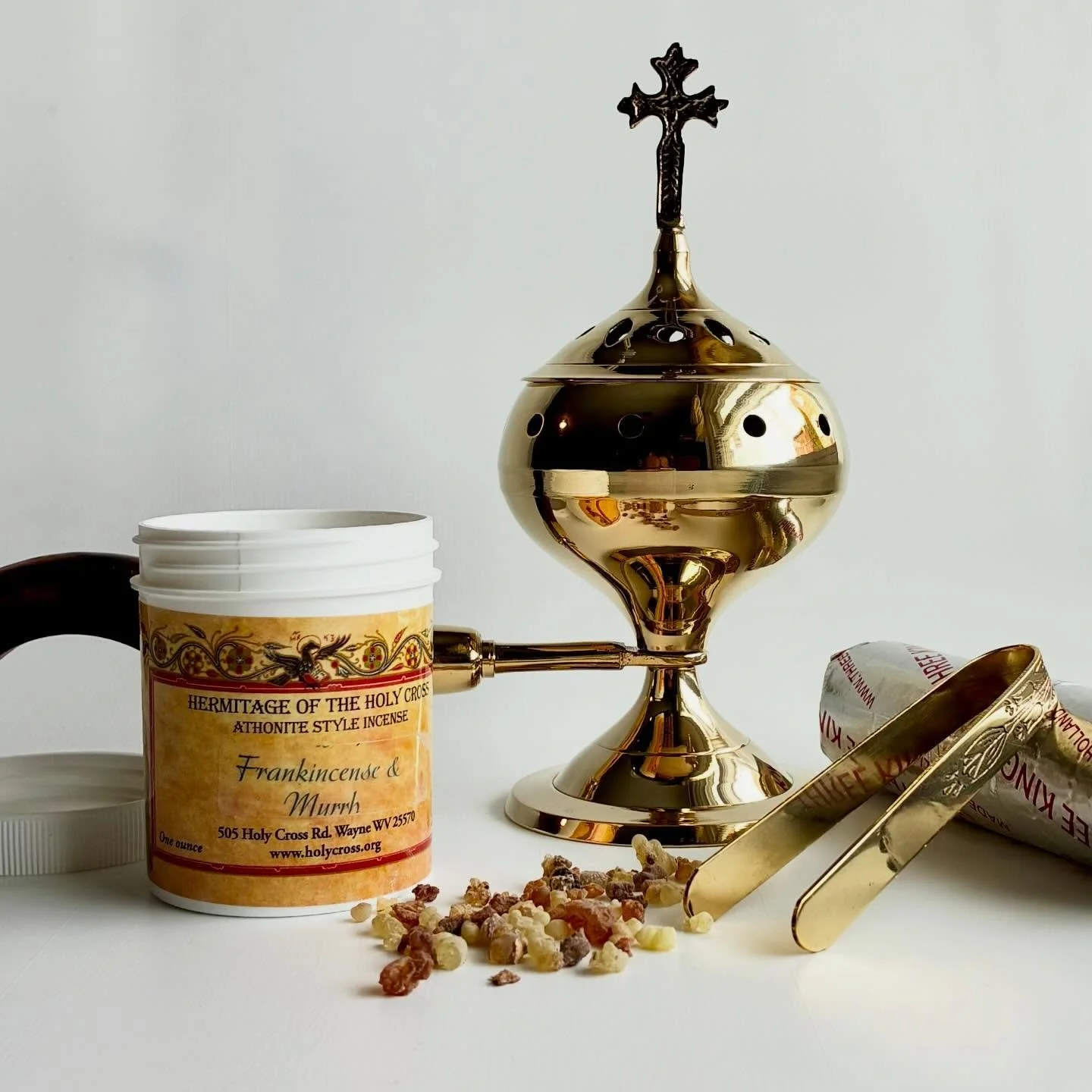 NEW!! Caroline&rsquo;s family has this incense burner and loves is so much we just had to add it to the Shop! ✨ It has a wooden handle so you can carry it around the house as needed, but the balanced design and quality make it perfect for every day u