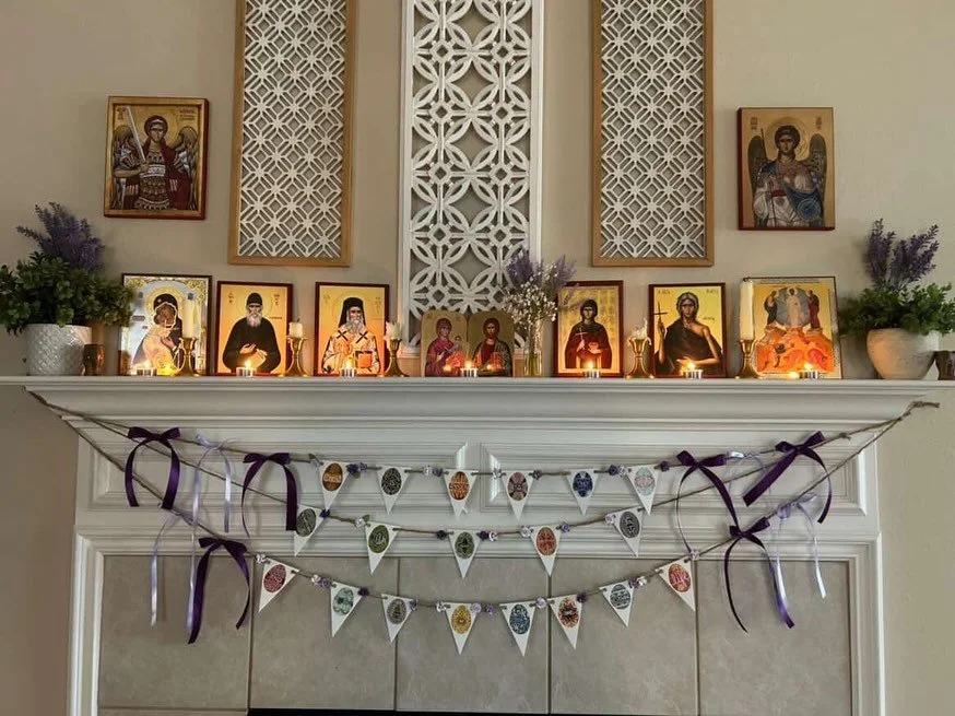 Look at these gorgeous photos a customer shared with us! 🤩 The Paschal Pysanky pennant banner looks just perfect here, and it always makes us feel so honored to see our art and the things we create in your homes!