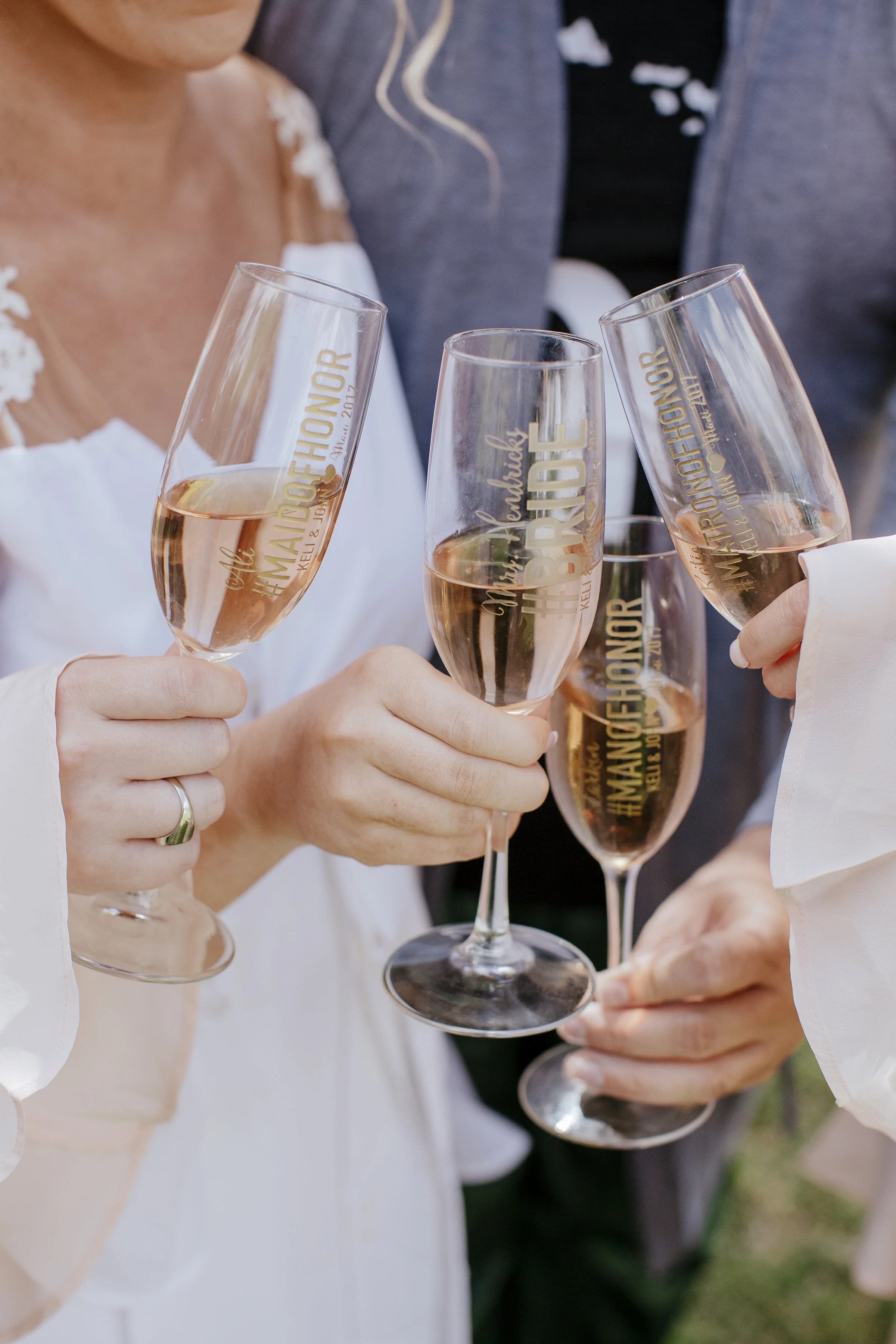 5 THINGS EVERY BRIDE (DOESN'T KNOW) SHE NEEDS