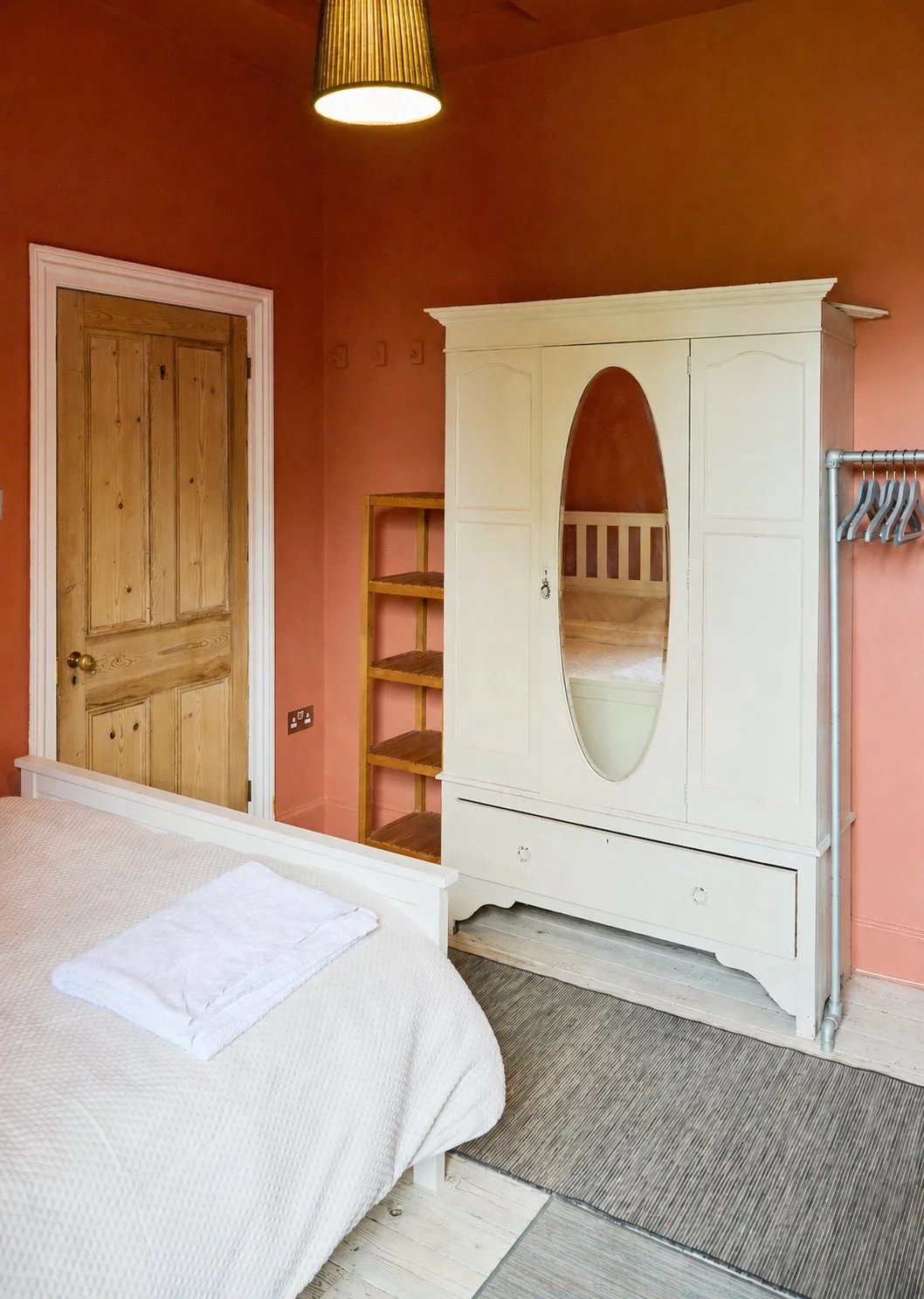 Midbed_2.jpg