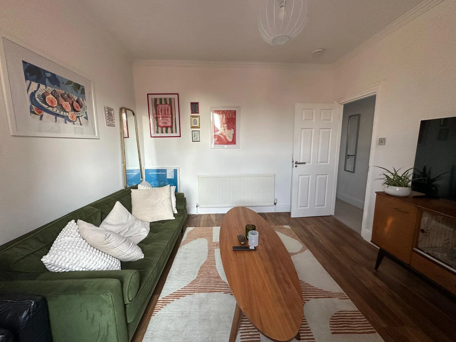 Living room3.jpeg