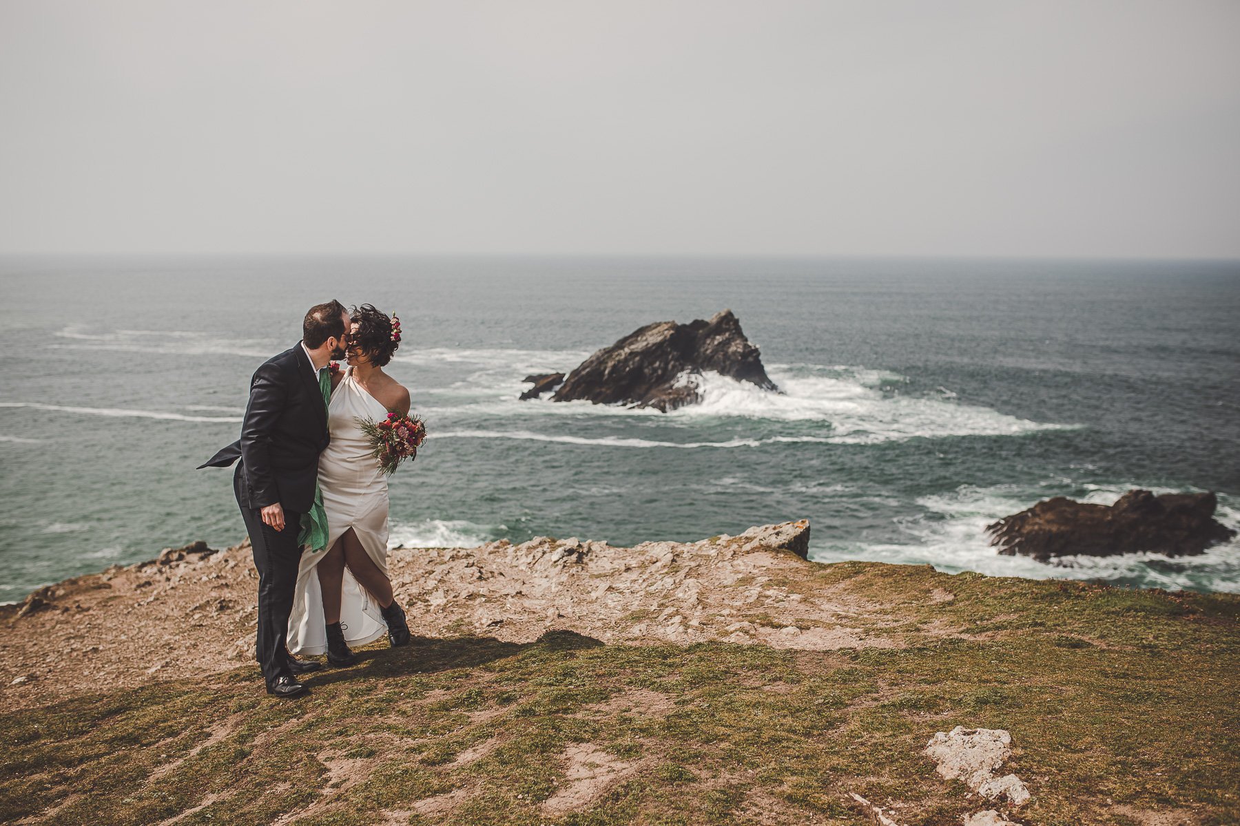 Cornwall wedding photographer - U got the love 45.jpg