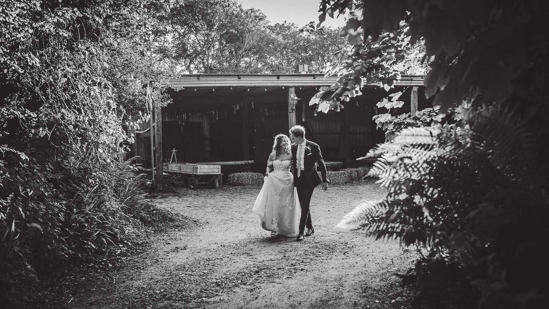 Nancarrow Barn wedding photography-68 -1D9A2632.jpg