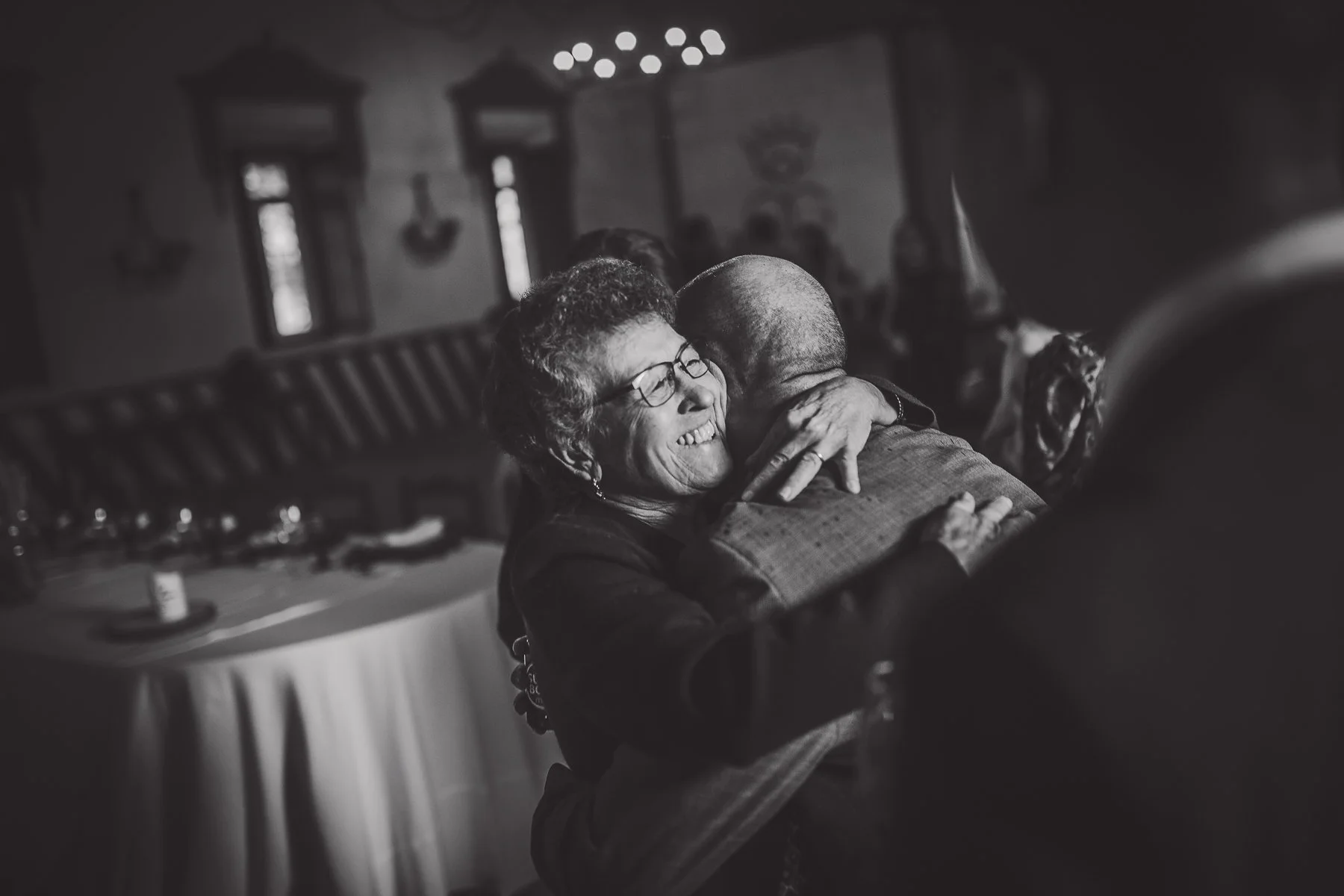 02 - confetti and speeches - Mike and Kath - Portugal-103 -MY8A6887.jpg