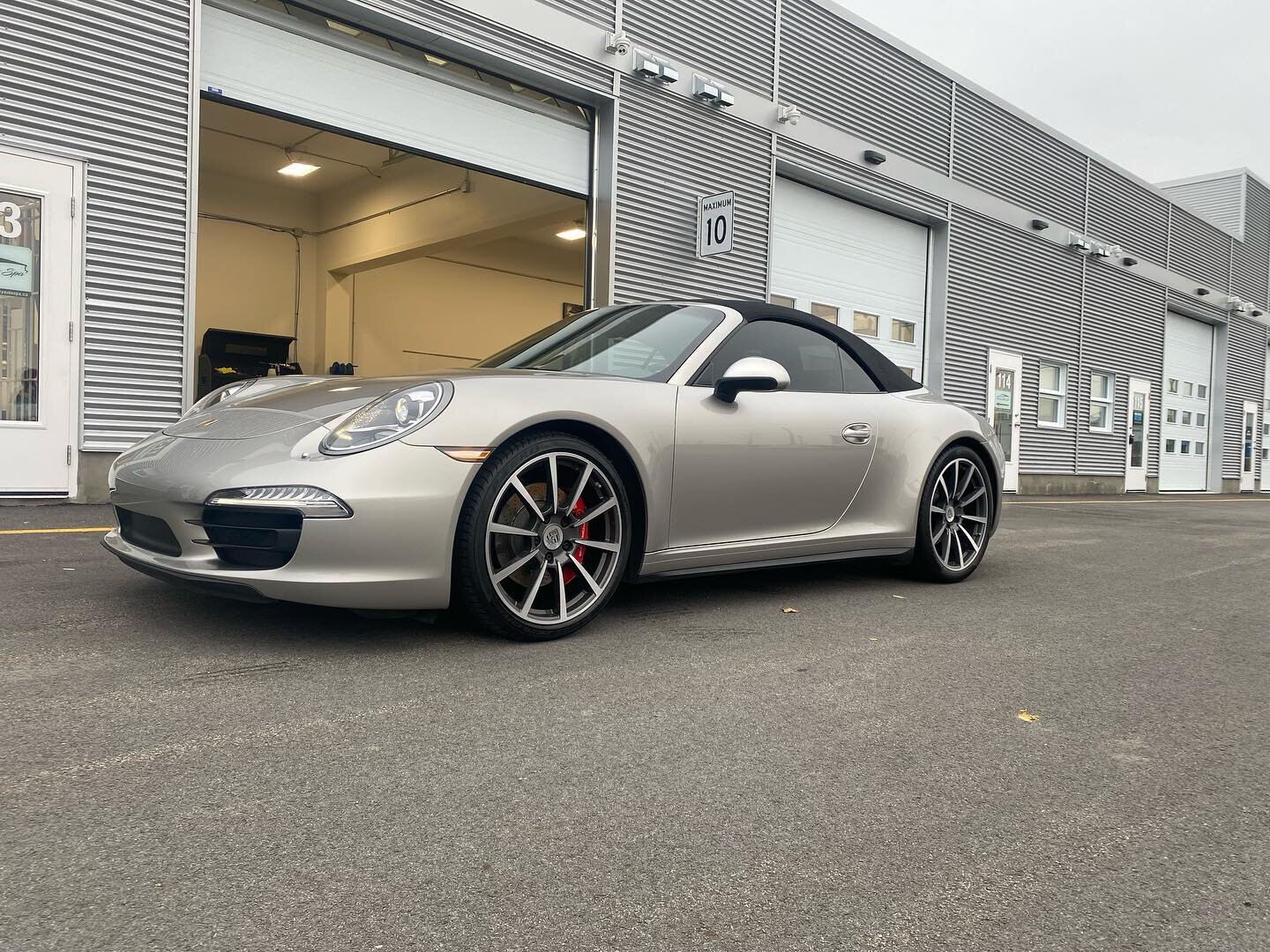 Beautiful Porsche fully protected at Luxury Auto Spa with the industries best paint protection film!

With the summer season right around the corner, now is the perfect time to have your garage queen prepped and protected - check us out at www.luxury