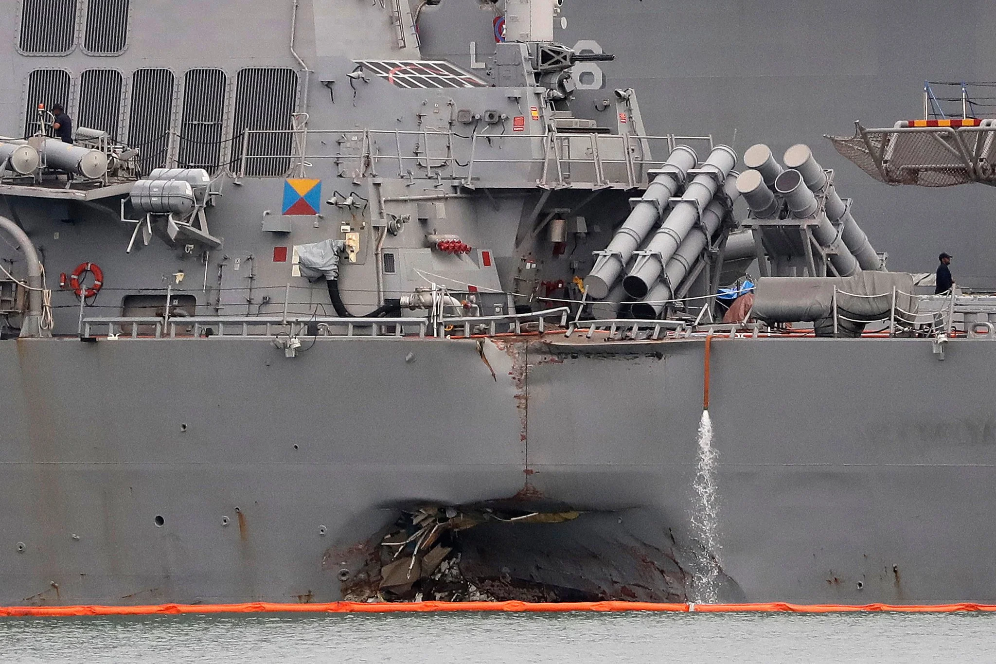 USS JOHN McCain damage.jpg